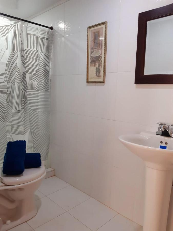 Joebi'S House Walking Distance To Rocky Cay Beach Ideal For Families Or Groups Buenavista  Luaran gambar
